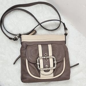B. Makowsky Pebbled Leather Chunky Hardware Crossbody Bag   Indie Sleeze